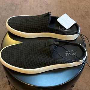 Women’s slide on sneakers